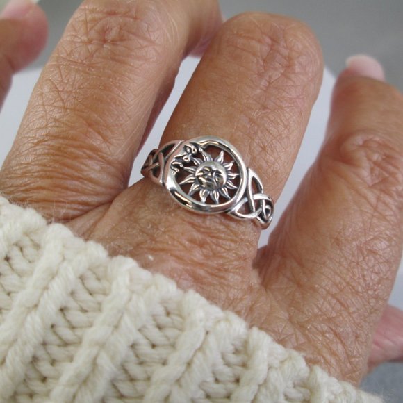 Celtic Moon and Sun Ring>Sterling Silver Celestial Ring,Crescent Moon Ring